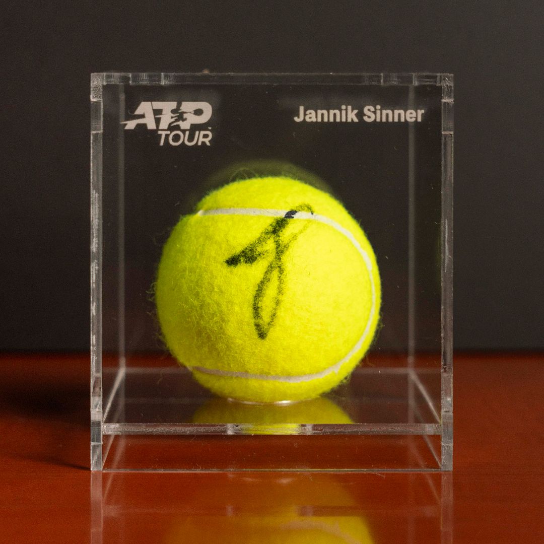 Pelota Firmada - Jannik Sinner